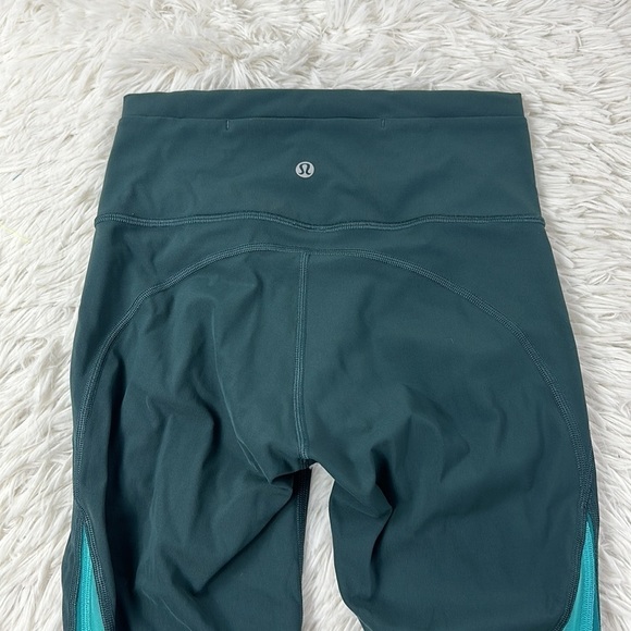 Lululemon Mix & Mesh Crop *21" - Picture 4 of 5